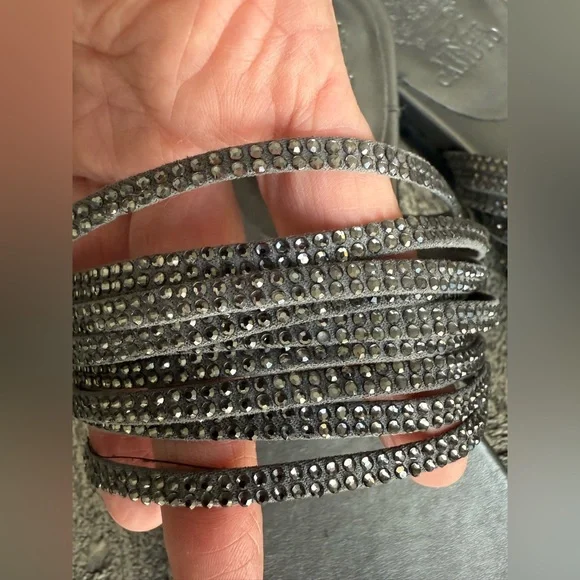 Vince Camuto Silver Strappy Toe-Ring Sandals - Picture 9 of 9